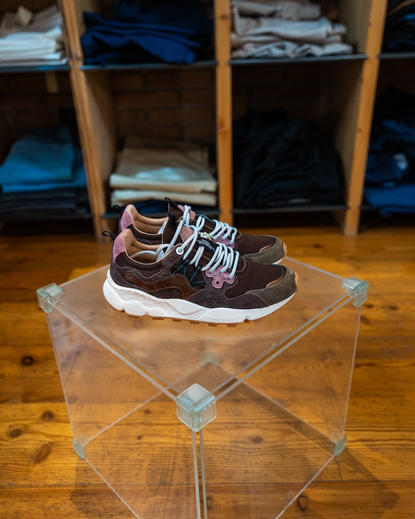 Flower Mountain Yamano 3 Brown-Bronze-Pink