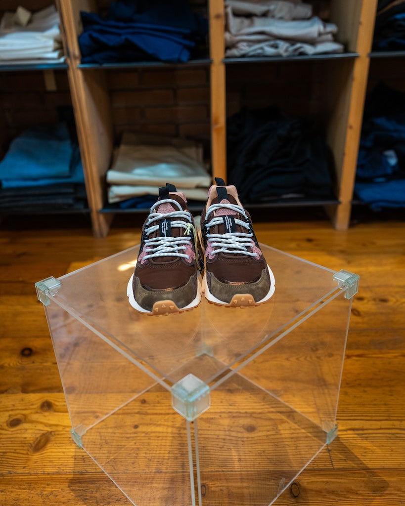 Flower Mountain Yamano 3 Brown-Bronze-Pink